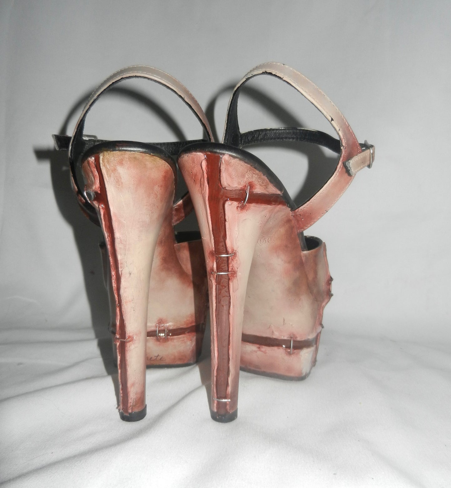 1/1 size 8 skin heels