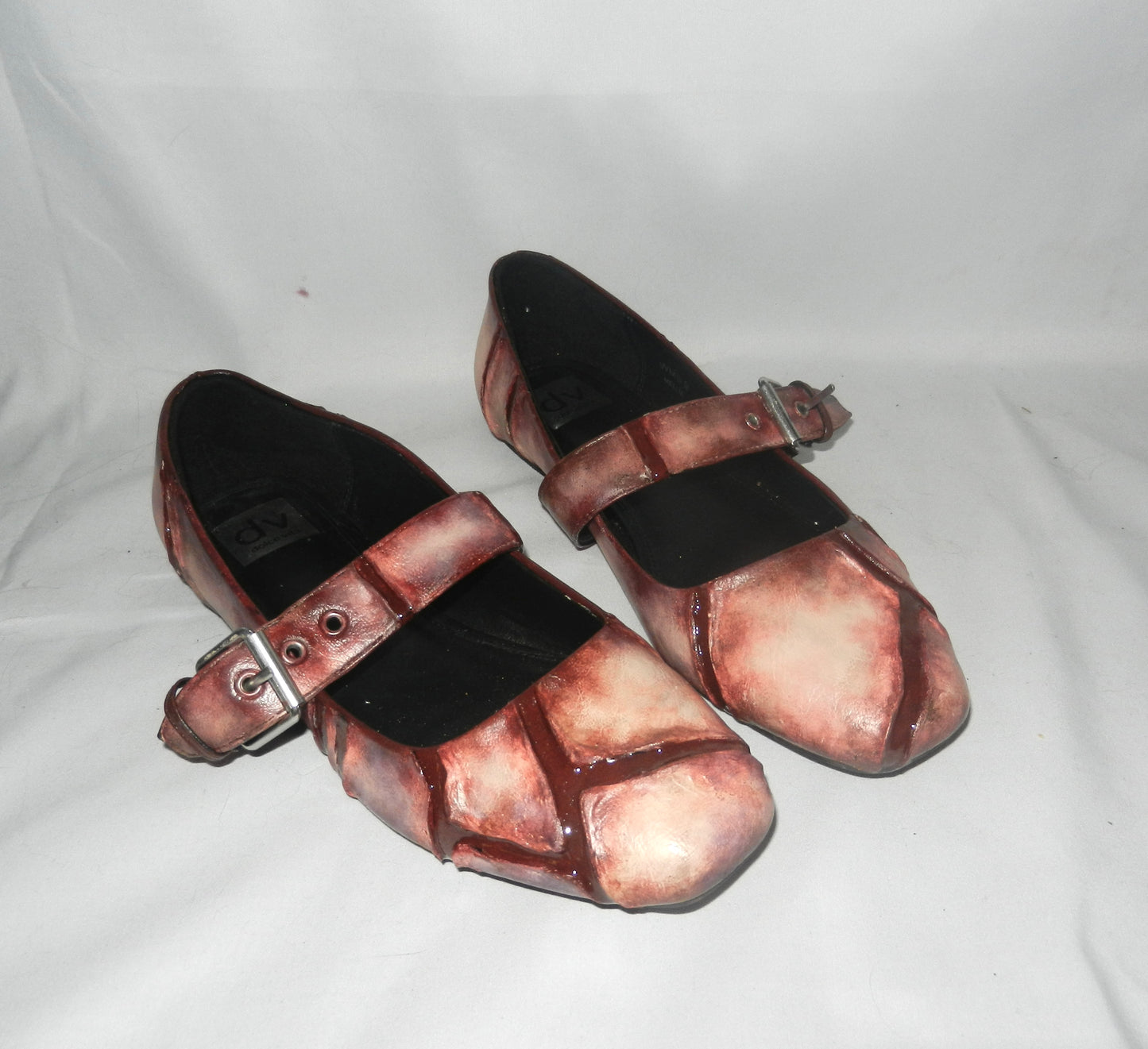1/1 size 8.5 skin flats