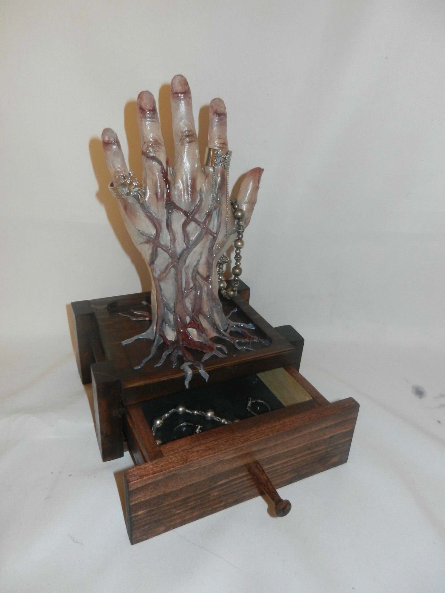 1/1 veins ring holder