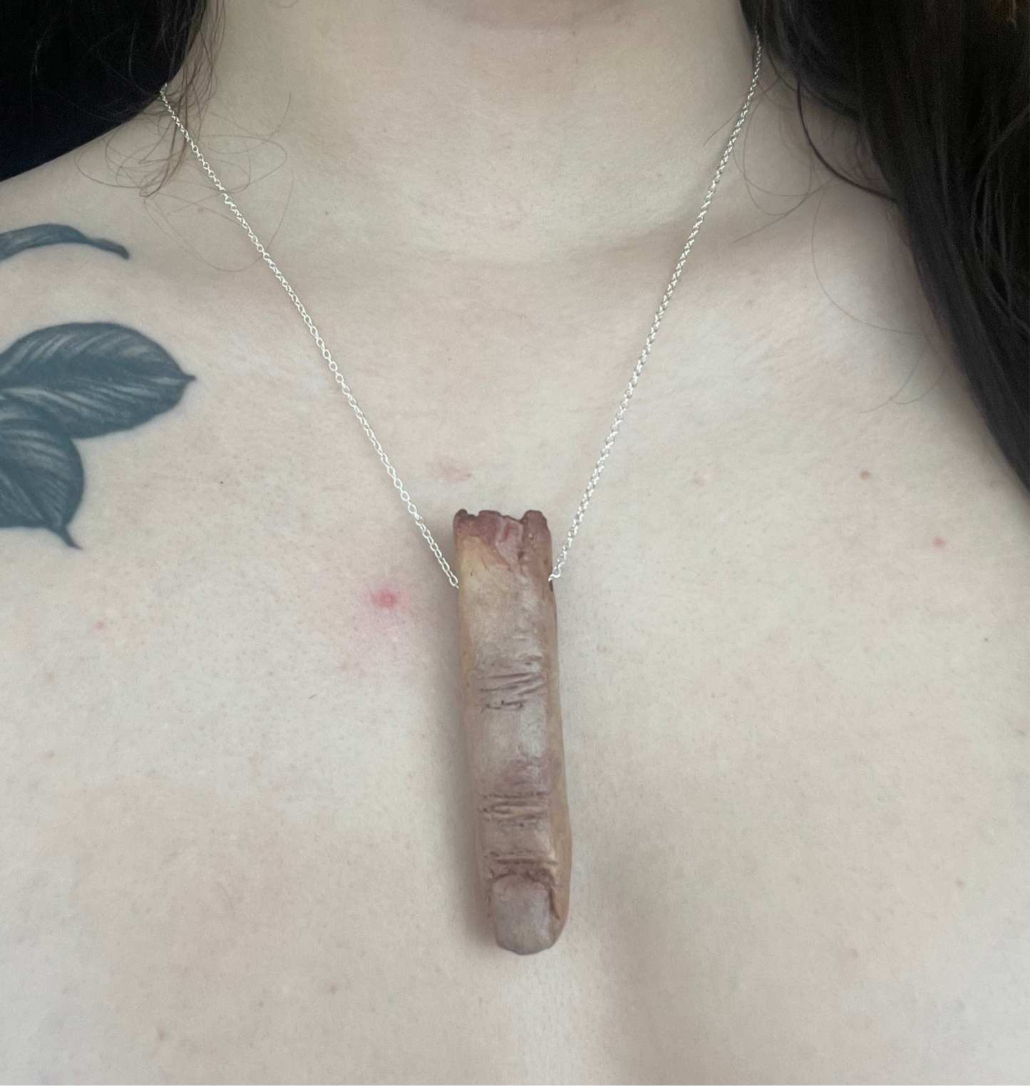 1/1 severed finger necklace