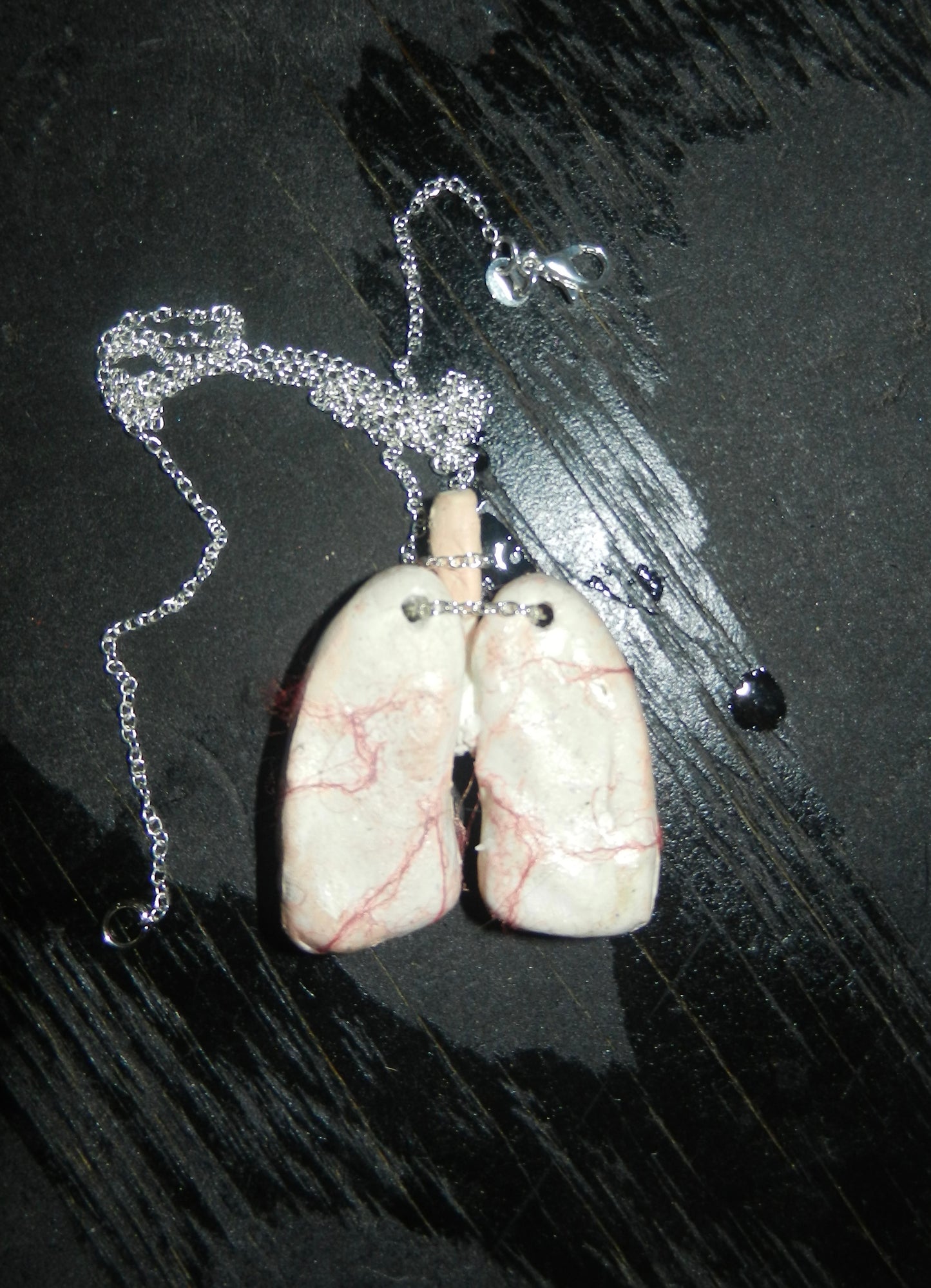 1/1 lungs necklace