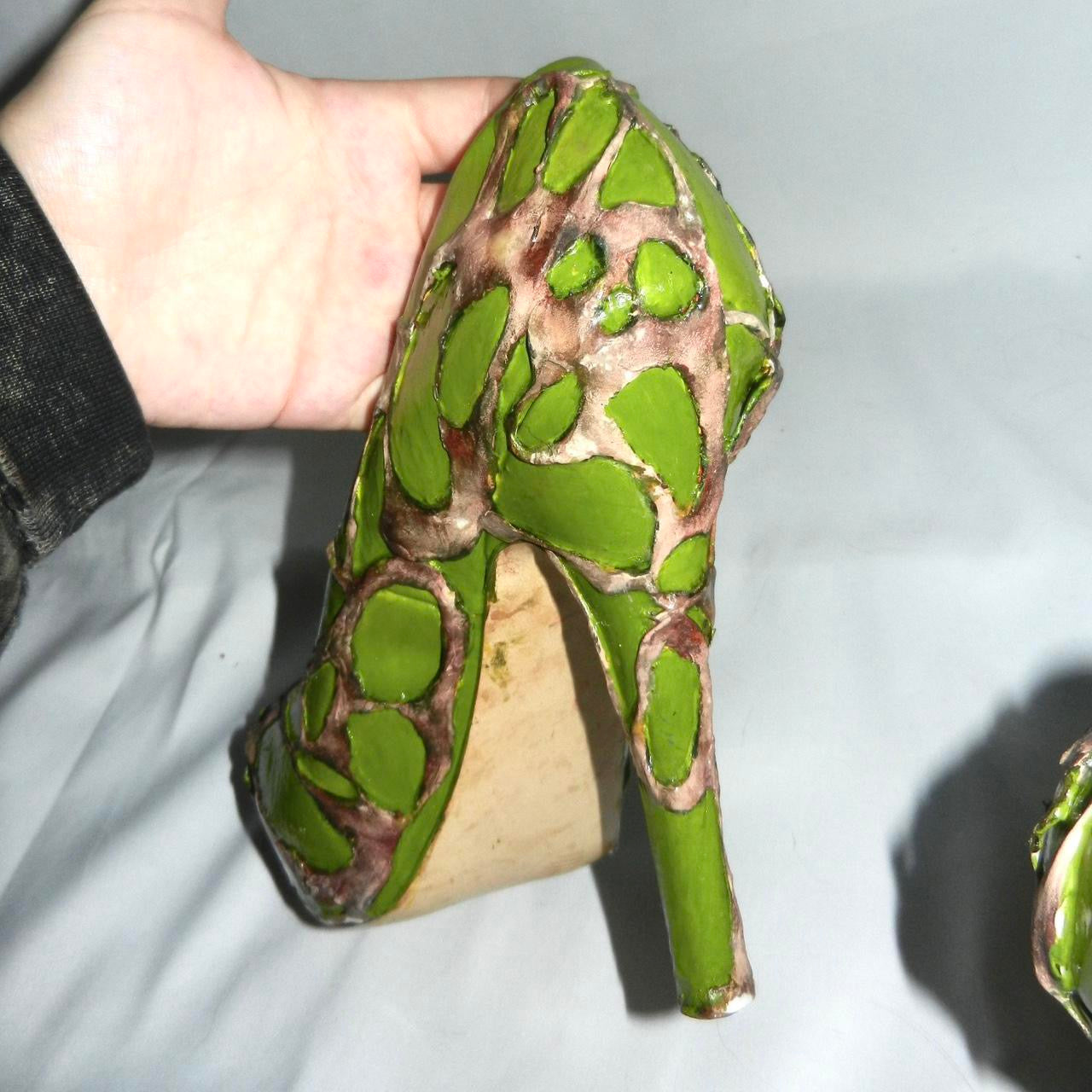 1/1 sz 7 zombie cutie heels