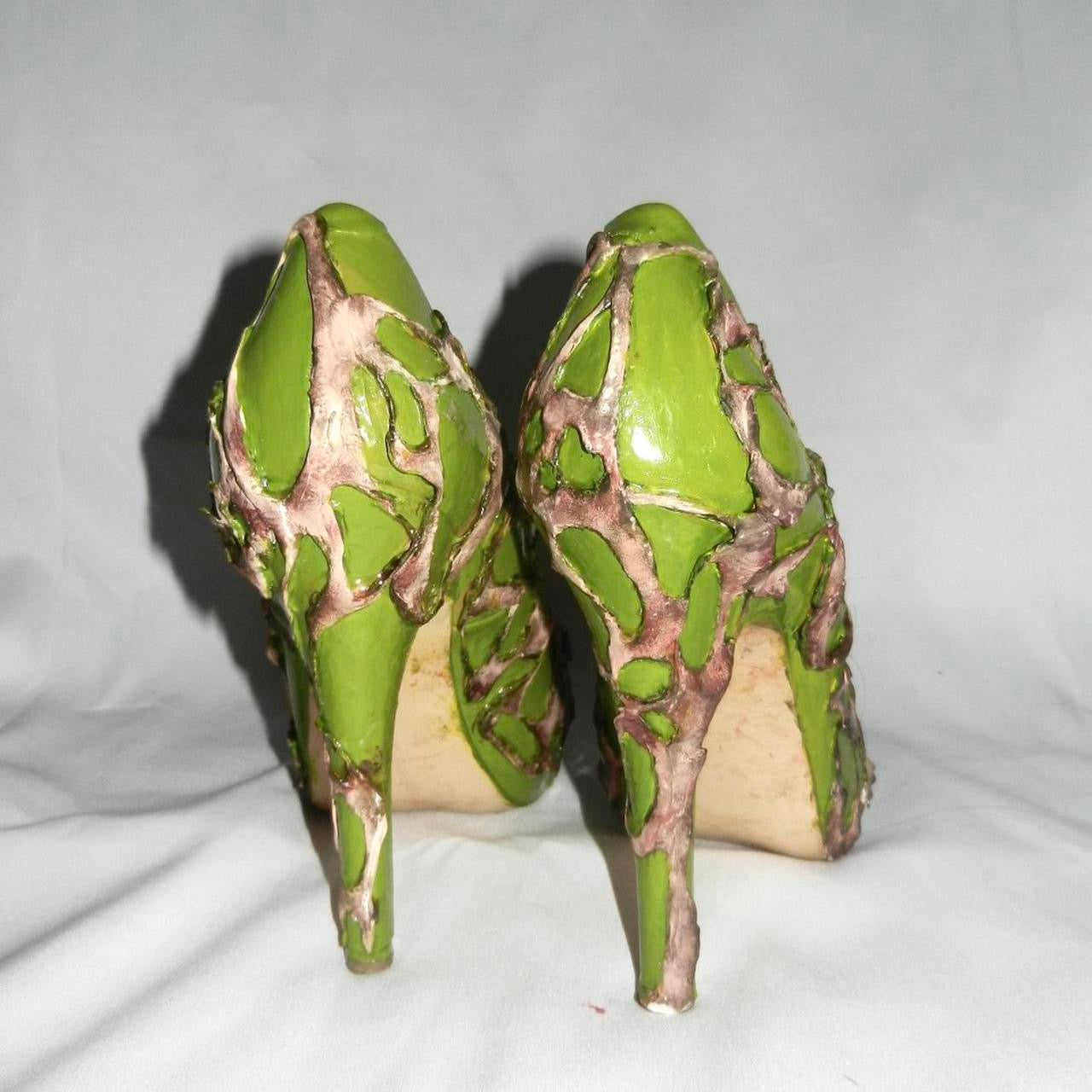 1/1 sz 7 zombie cutie heels