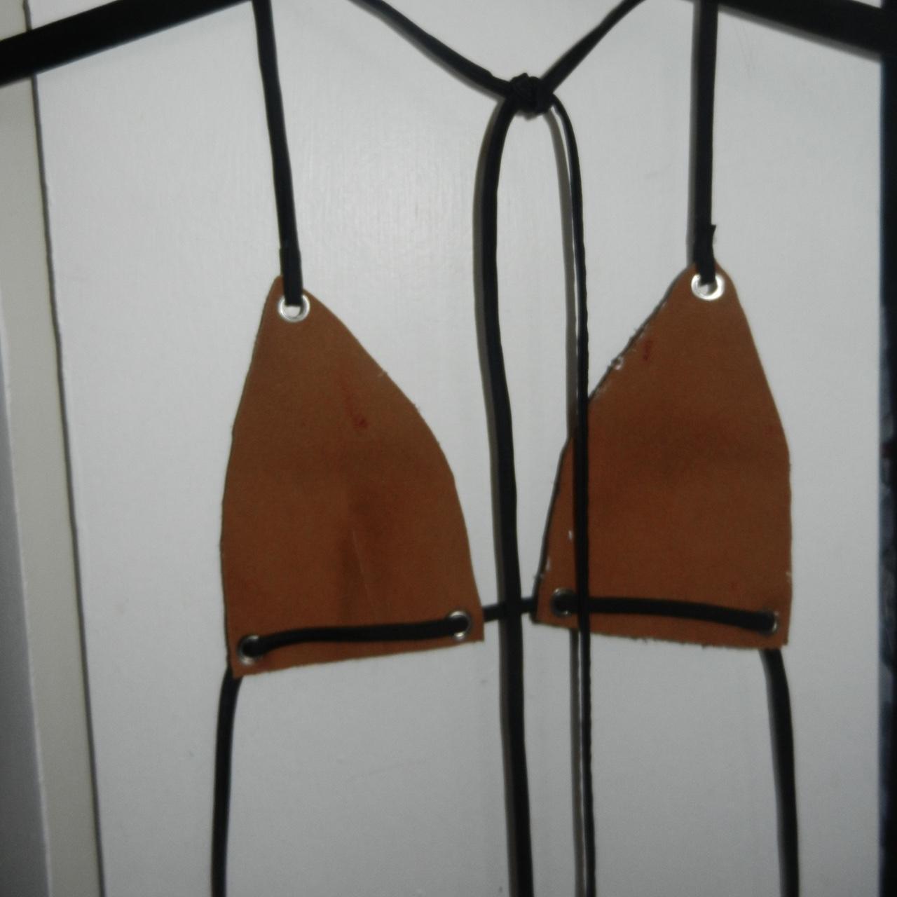 darker tone flesh + teeth bra