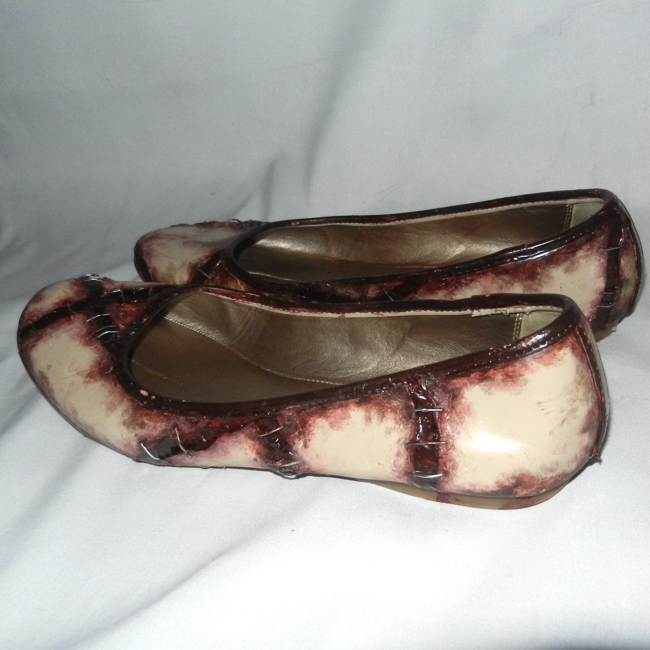 1/1 pale stitched up flats