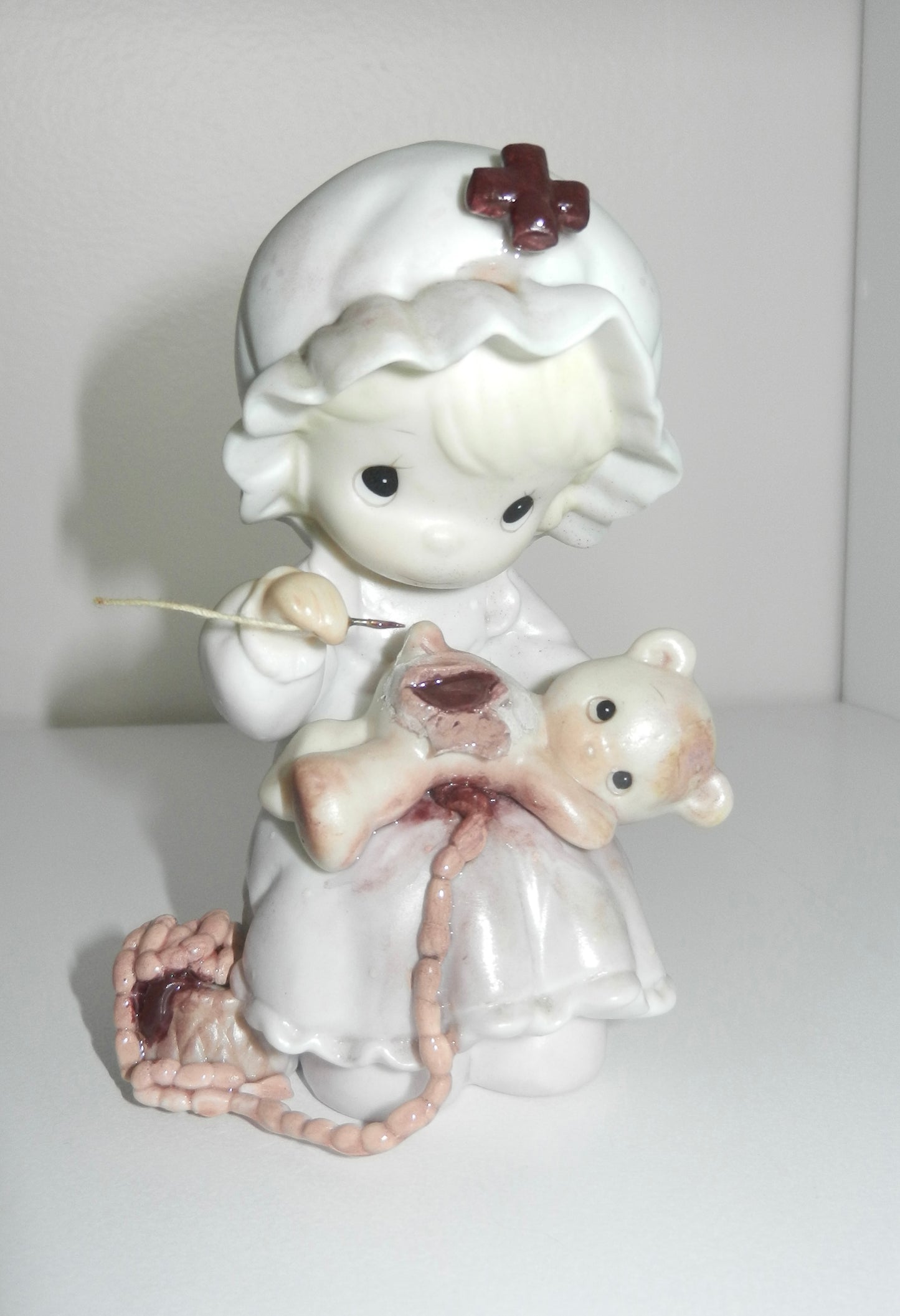 1/1 nurse and teddy figure