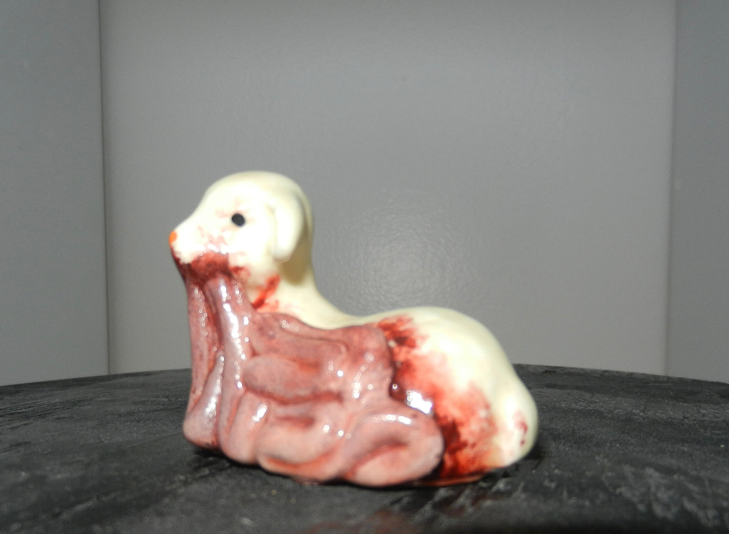 1/1 hungry lamb figure