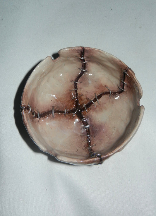 1/1 skin ashtray