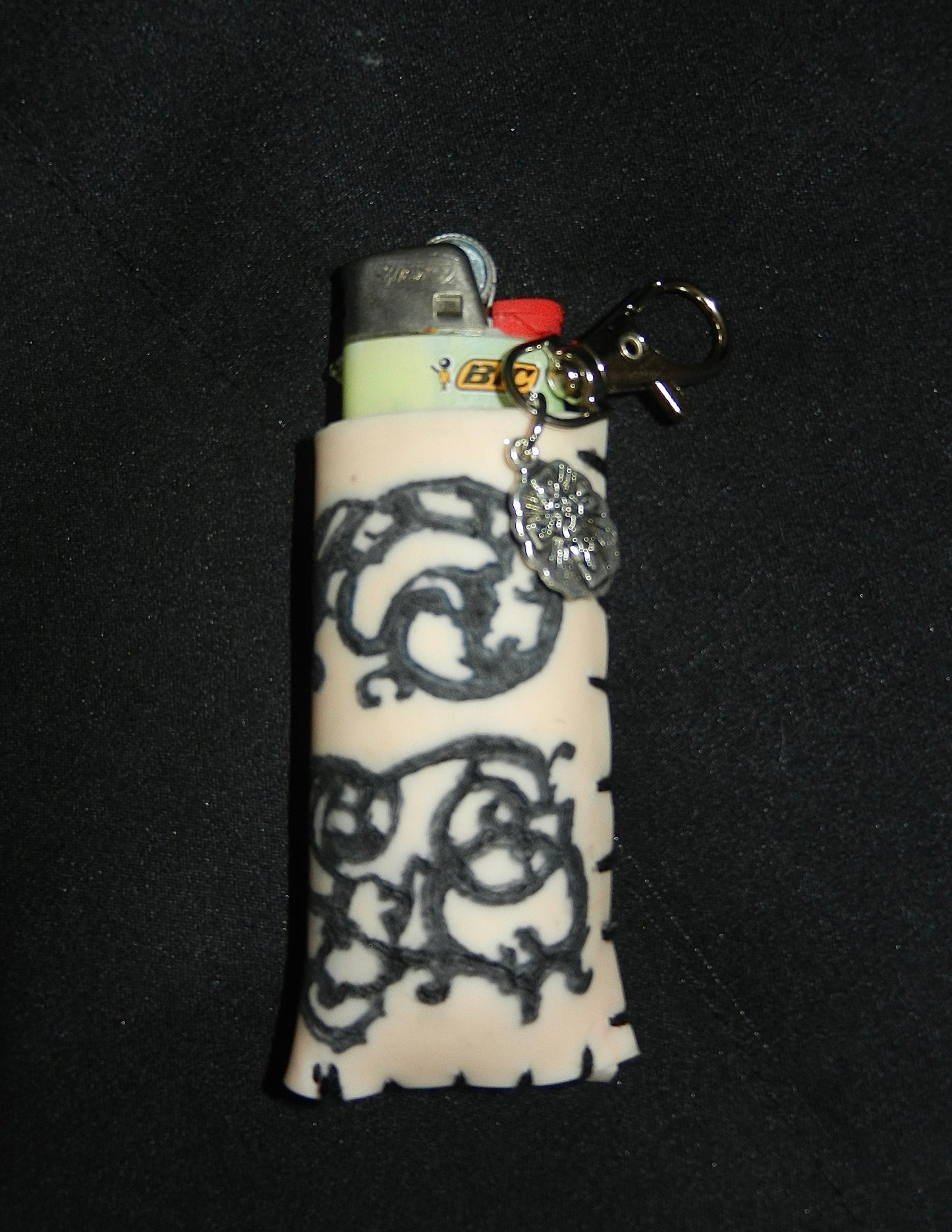 1/1 tattooed skin lighter case
