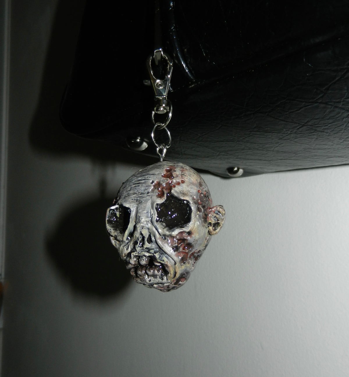 1/1 zombie keychain