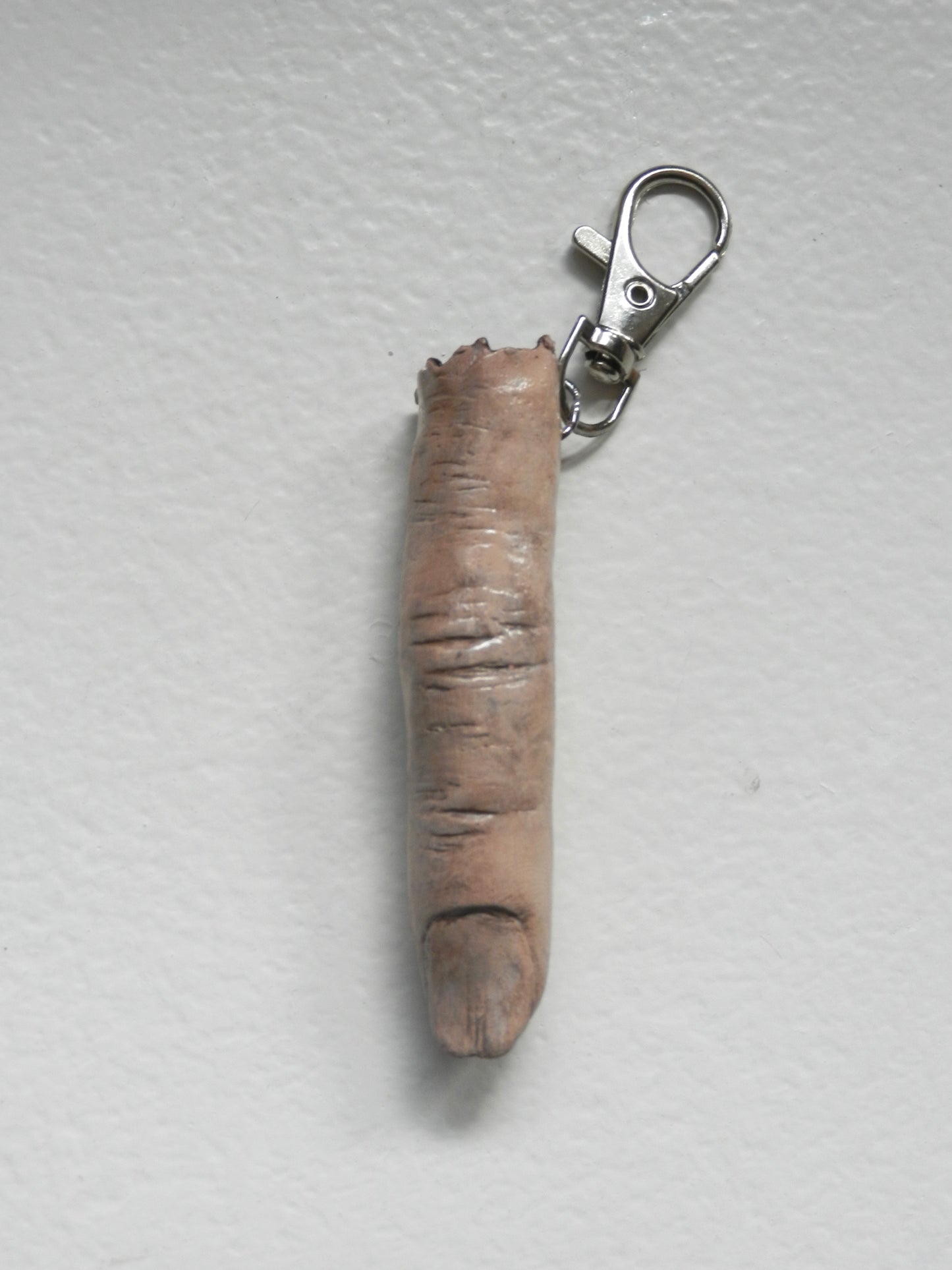 1/1 finger keychain