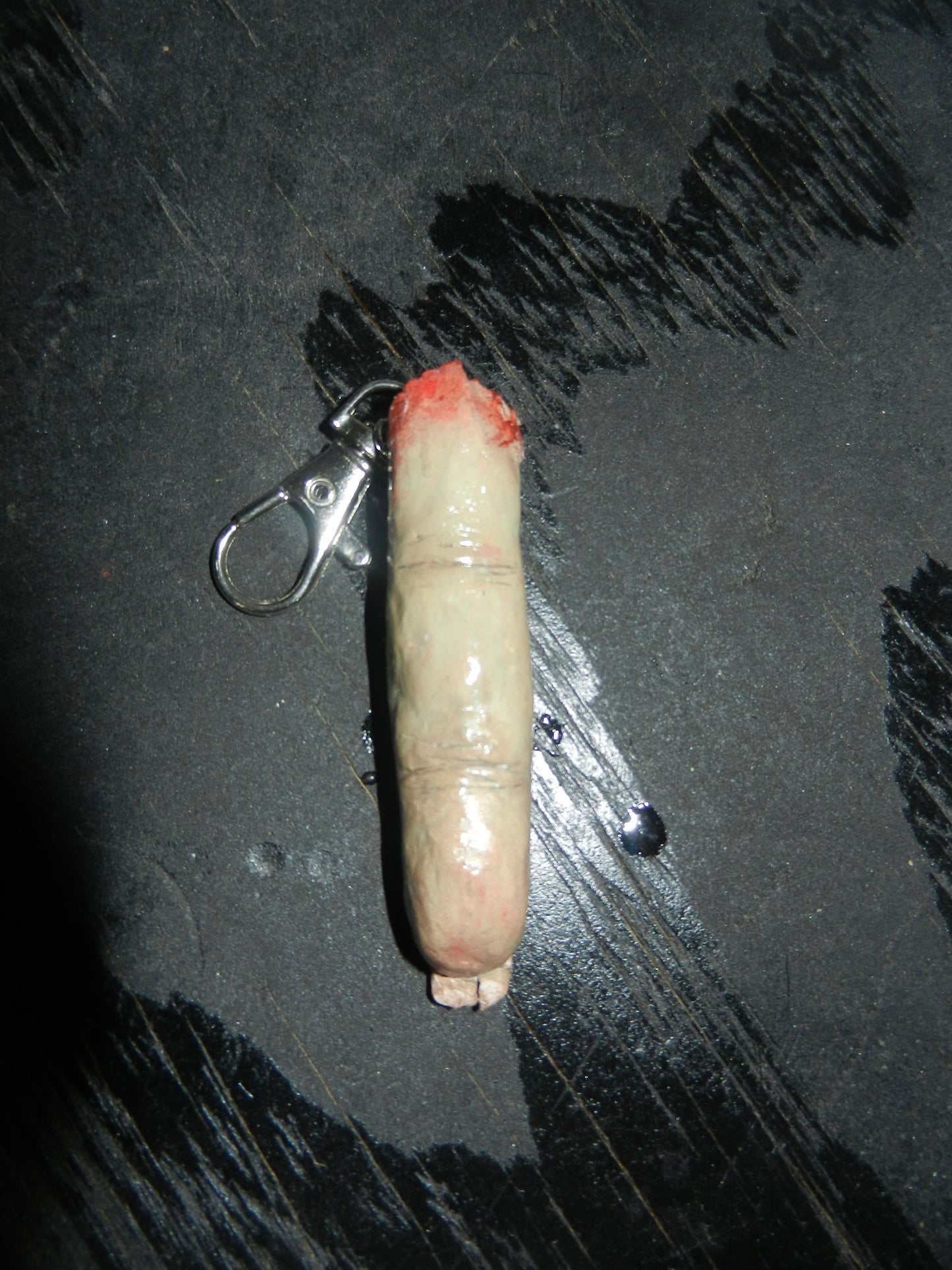 1/1 zombie finger keychain
