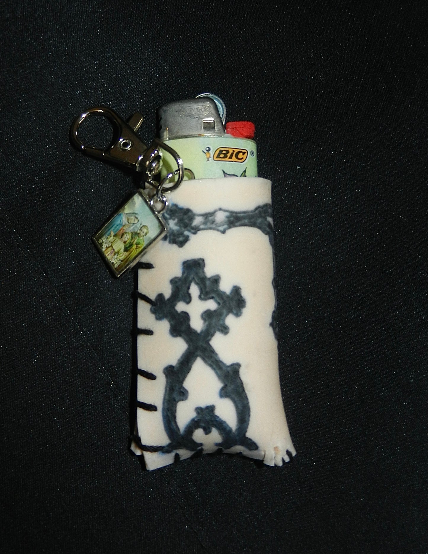1/1 tattooed skin lighter case