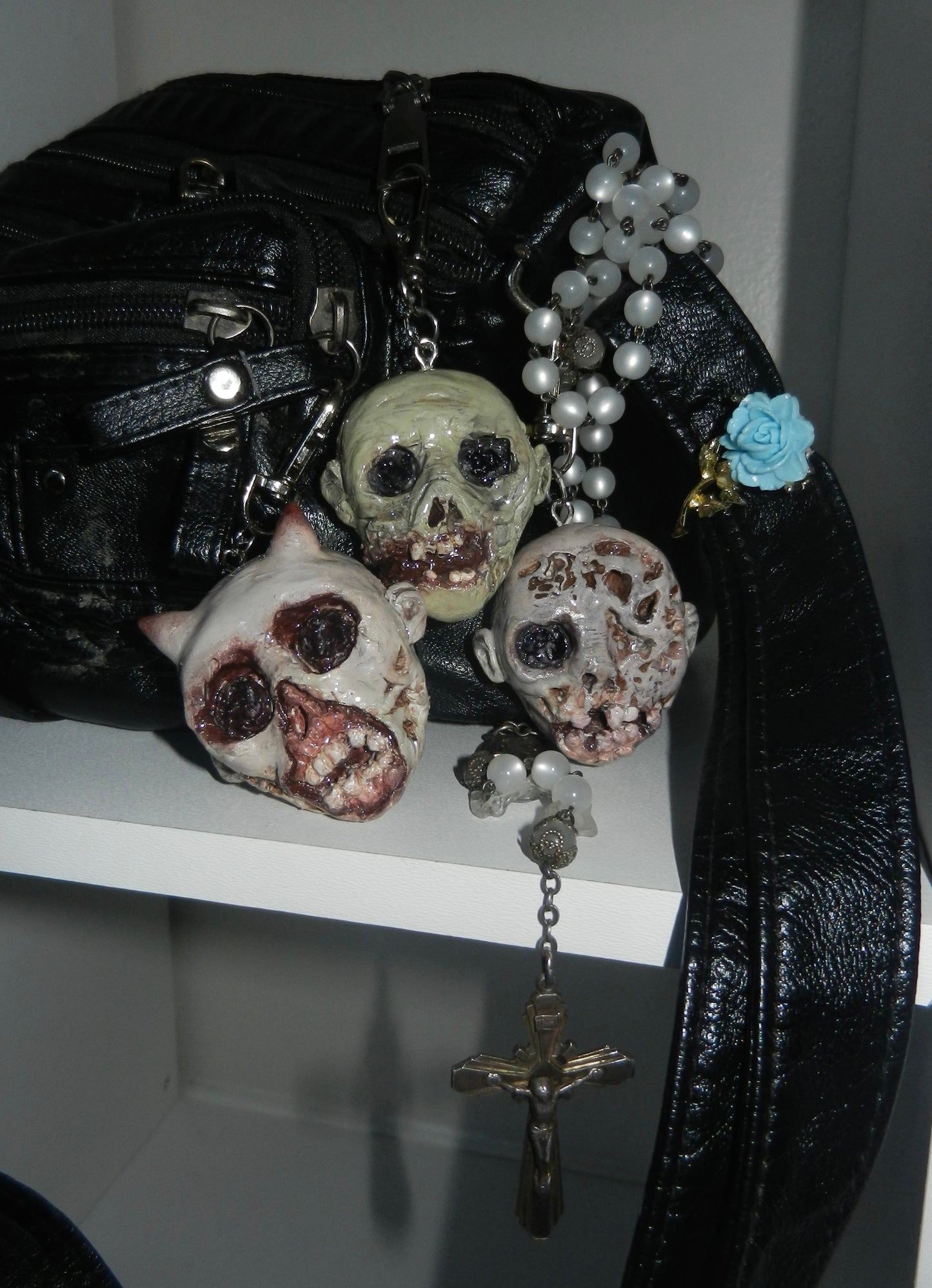 1/1 zombie keychain