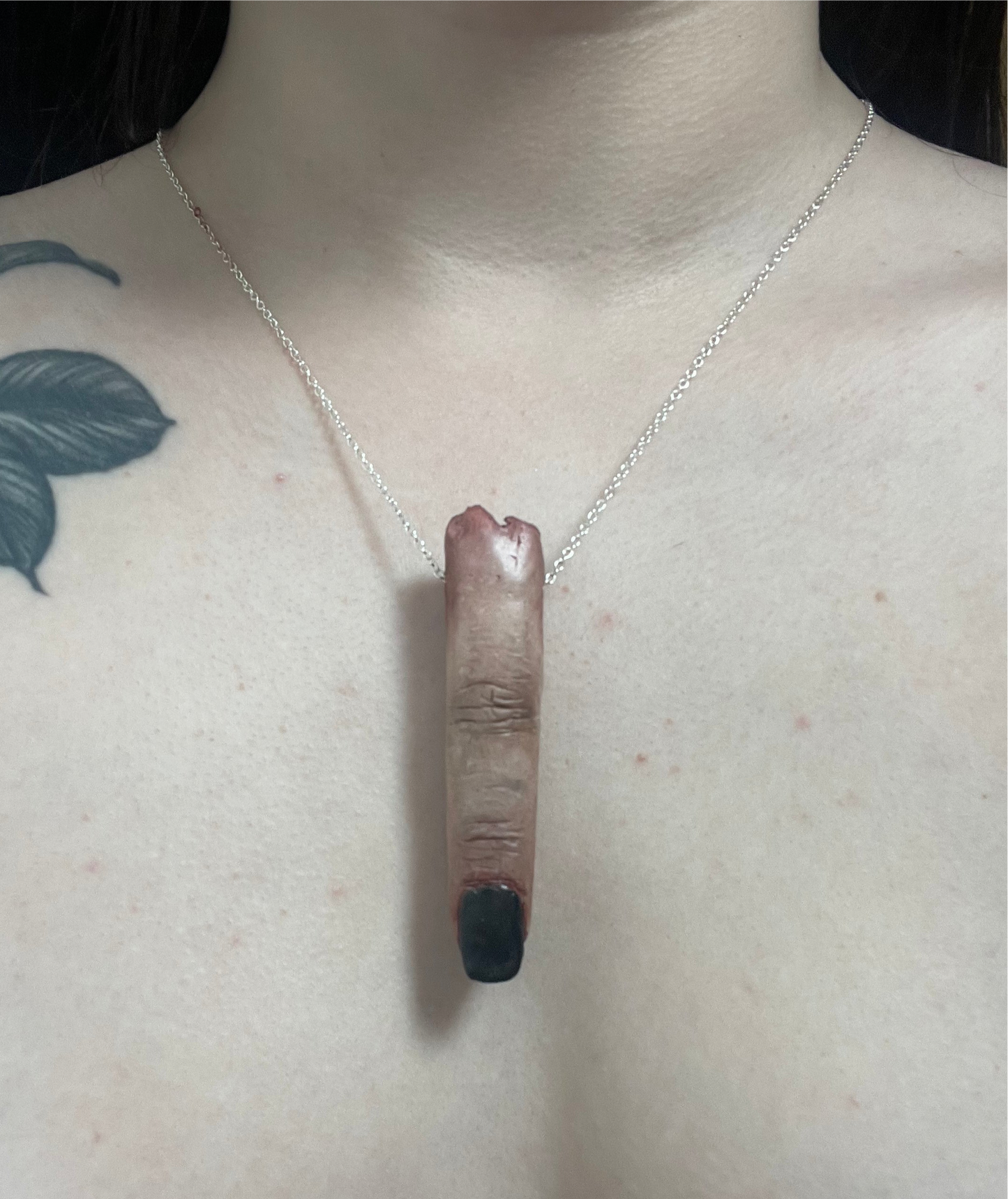 1/1 severed finger necklace