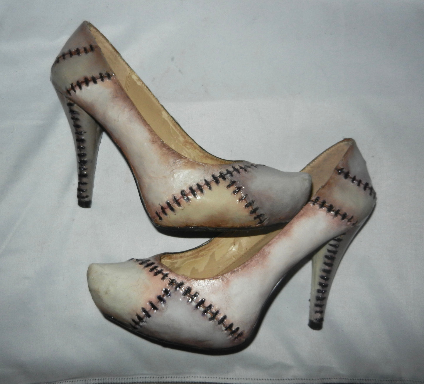 1/1 sz 7 stitched heels