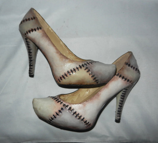 1/1 sz 7 stitched heels