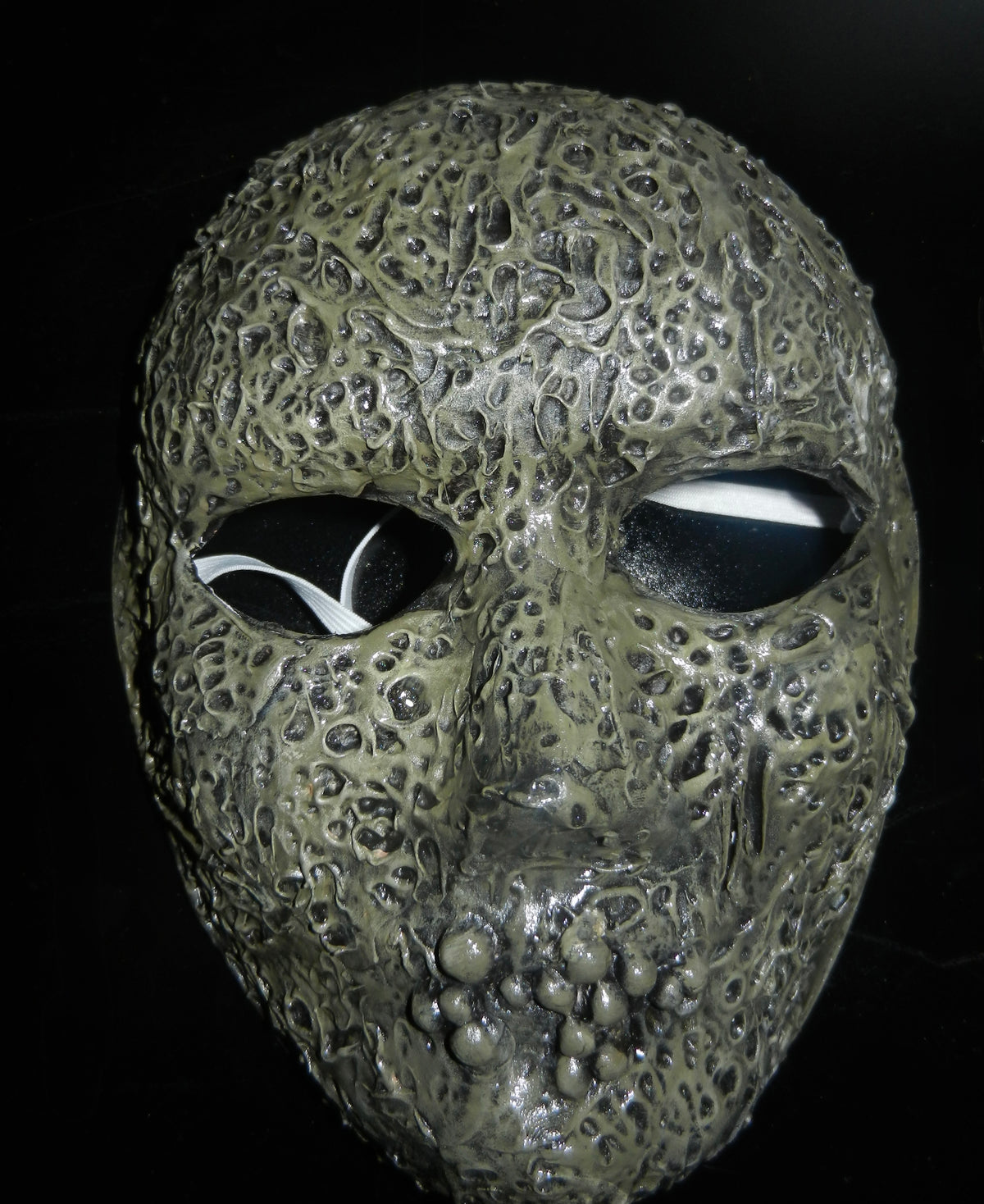 1/1 diseased mask