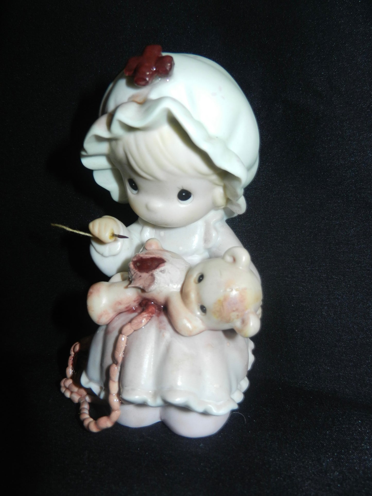 1/1 nurse and teddy figure