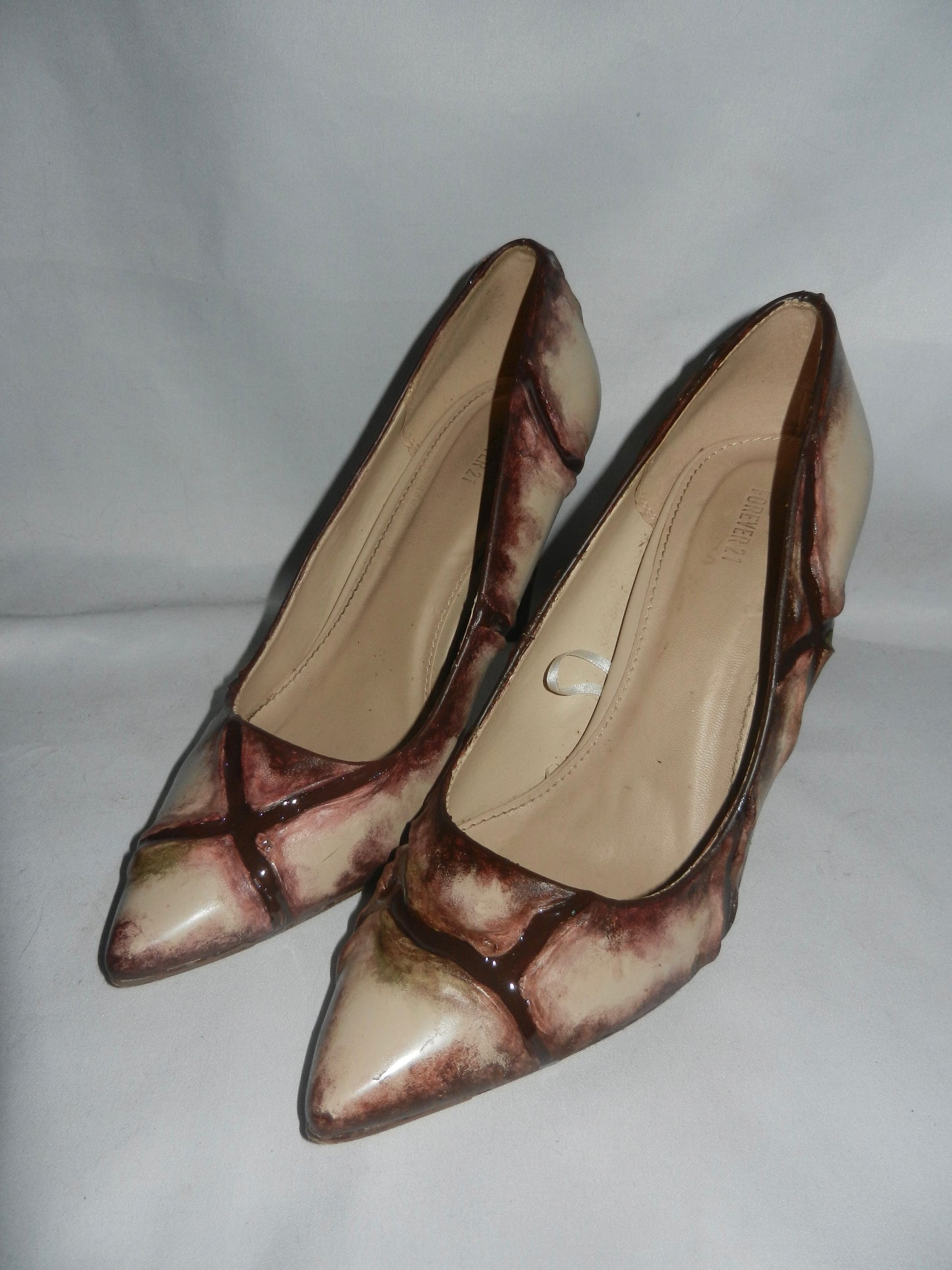 1/1 sz 8 flesh heels