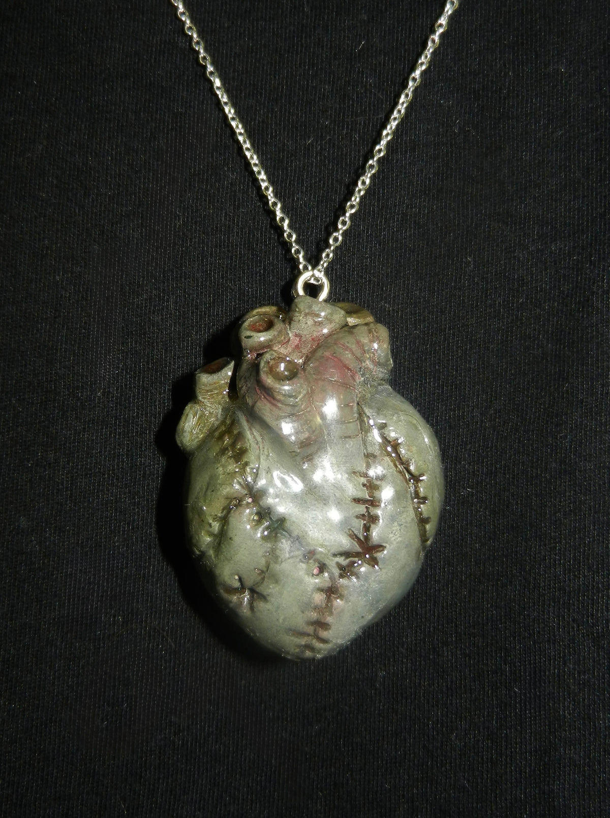 1/1 stitched zombie heart