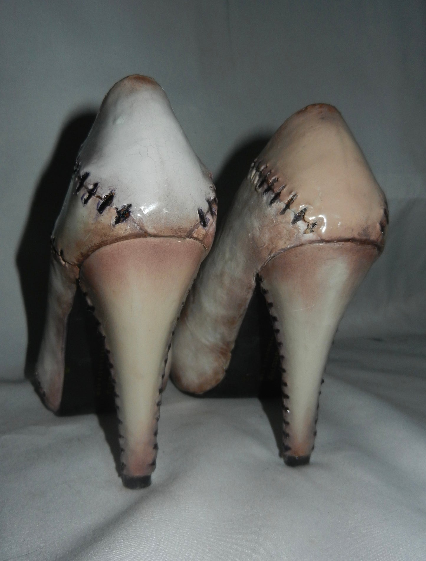 1/1 sz 7 stitched heels