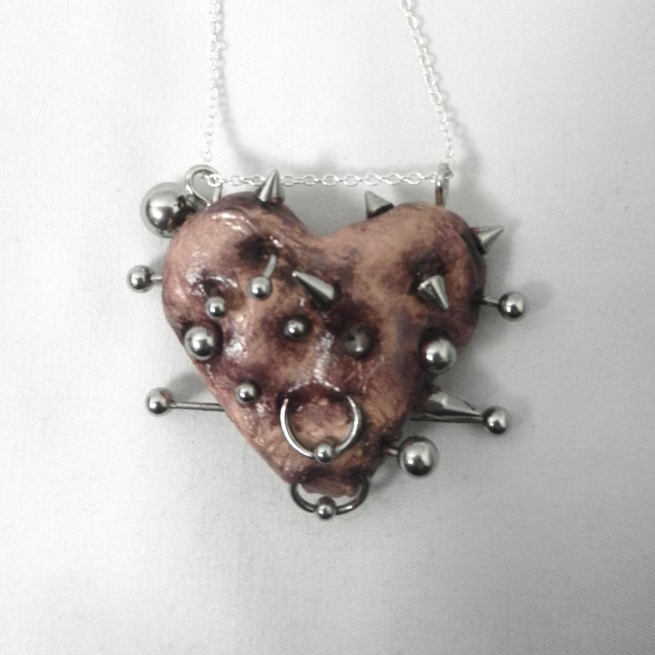 1/1 pierced heart necklace