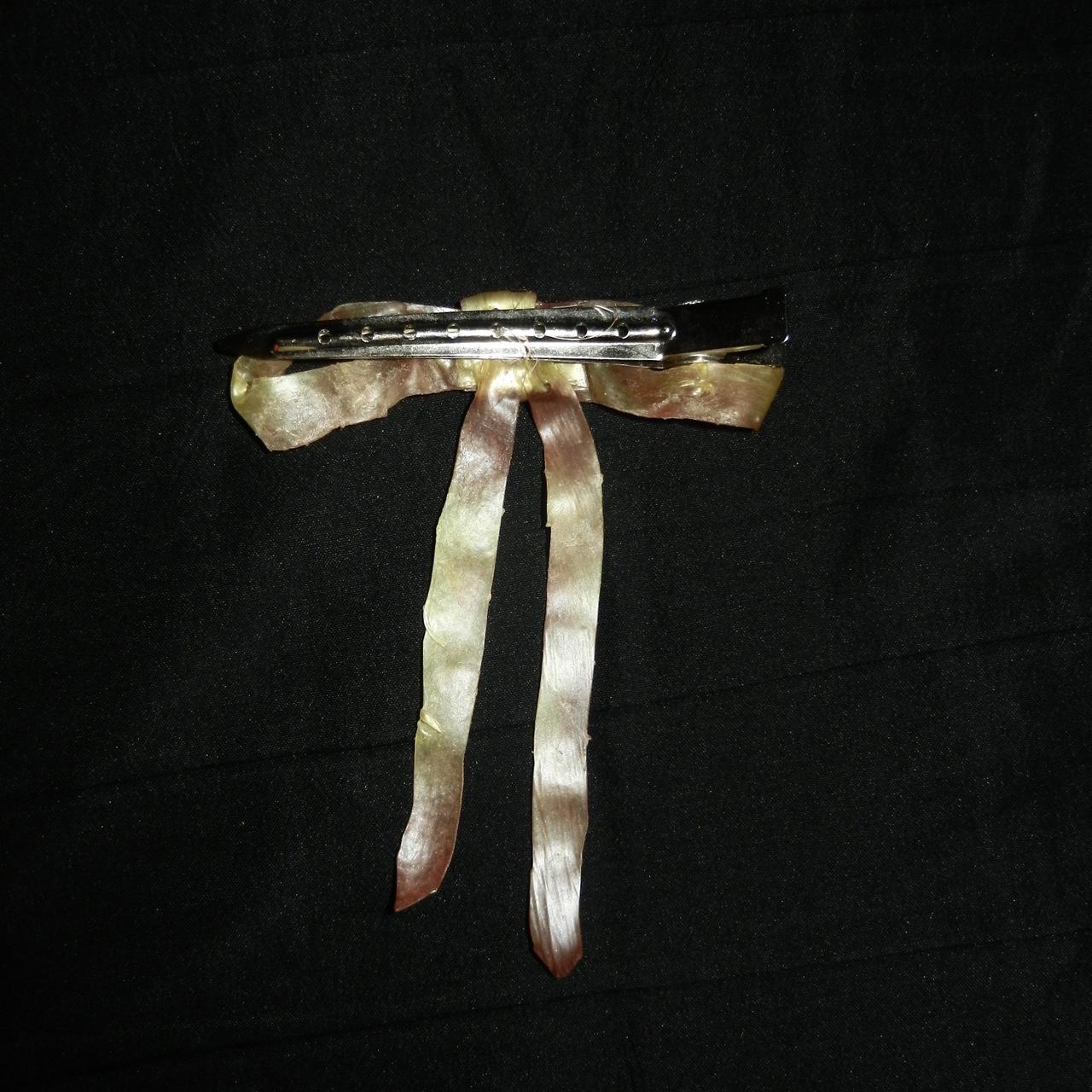 flesh ribbon hair clip